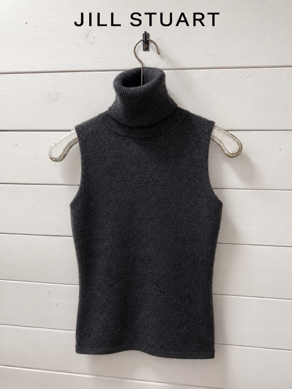 Jill Stuart 100% Cashmere Sleeveless Turtleneck Sweater  – Estimated Size Small